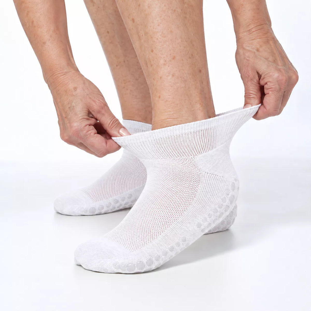 MagicStretch Grip Ankle Socks — Buy 1 Free 1